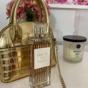 Henri bendel suite 712.